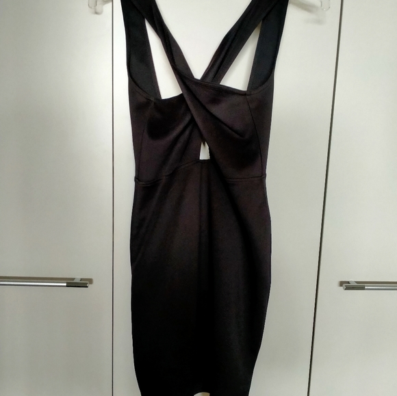 Dresses & Skirts - Supre size 6 dress